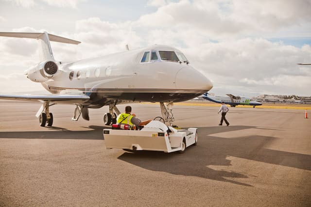 N227LA - Gulfstream