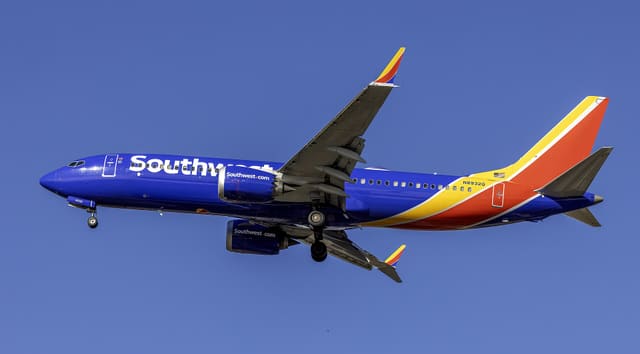 N8932Q - Boeing
