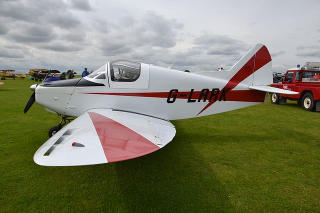 G-LARK - Single-engine aircraft