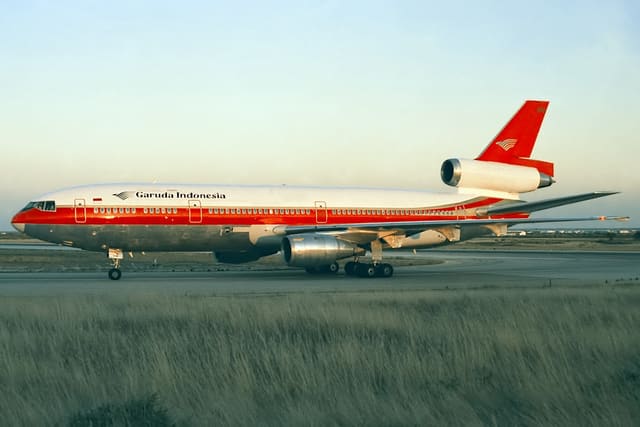 N112WA - Douglas