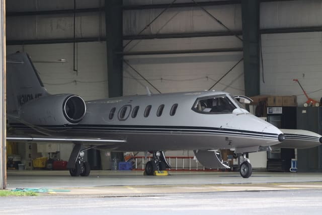 N310ME - Business jet