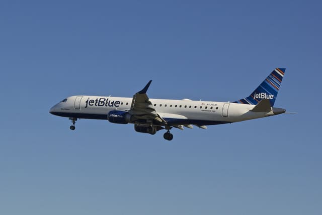 N238JB - Embraer