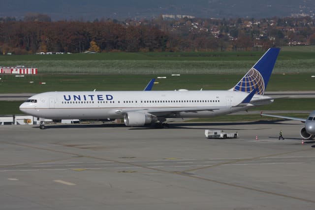 N669UA - Boeing