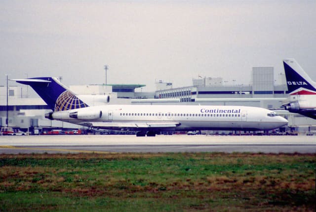 N93738 - Aircraft