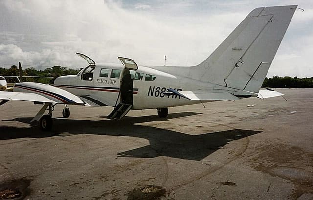 N6814R - Cessna
