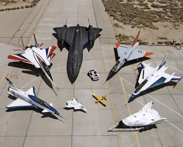  - Twin-engine aircraft