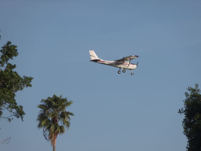 N8370G - Single-engine aircraft