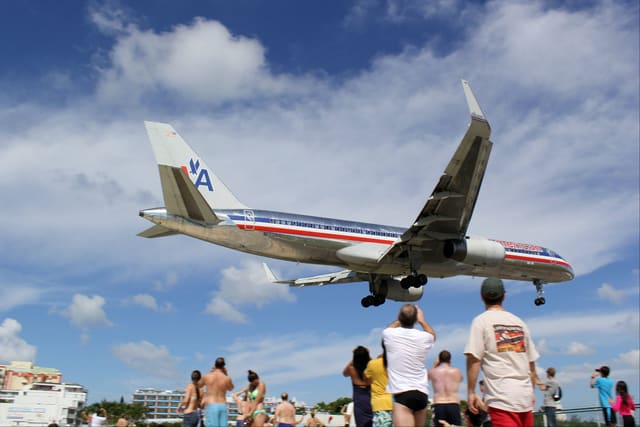 N175AN - Twin-engine aircraft