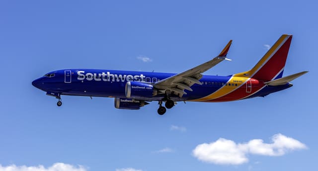N8818Q - Boeing