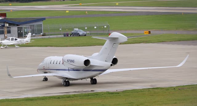 N750NS - Business jet