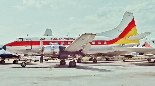 N258S - Twin-engine aircraft