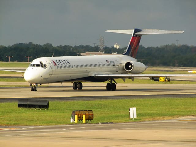 N996DL - Aircraft