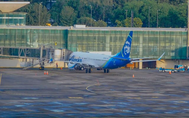 N801AK - Boeing