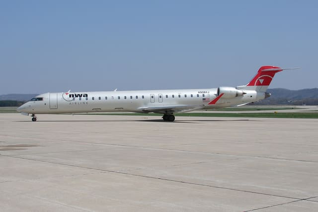 N908XJ - Bombardier