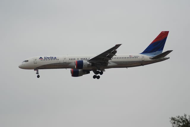 N682DA - Boeing
