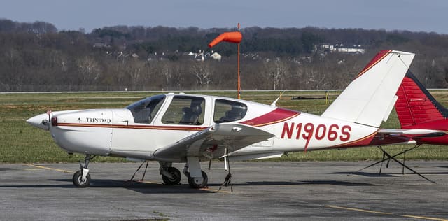 N1906S - Single-engine aircraft