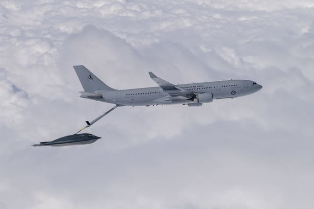  - Twin-engine aircraft