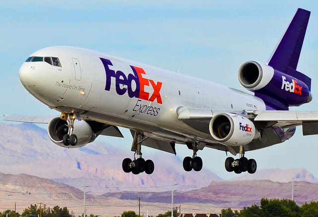 N319FE - Douglas