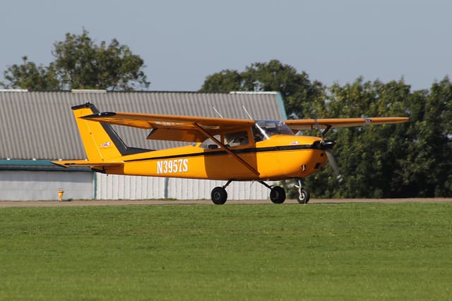 N3957S - Single-engine aircraft