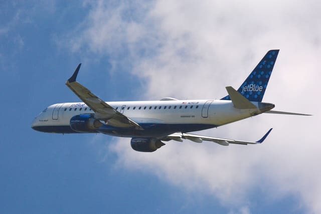 N292JB - Embraer