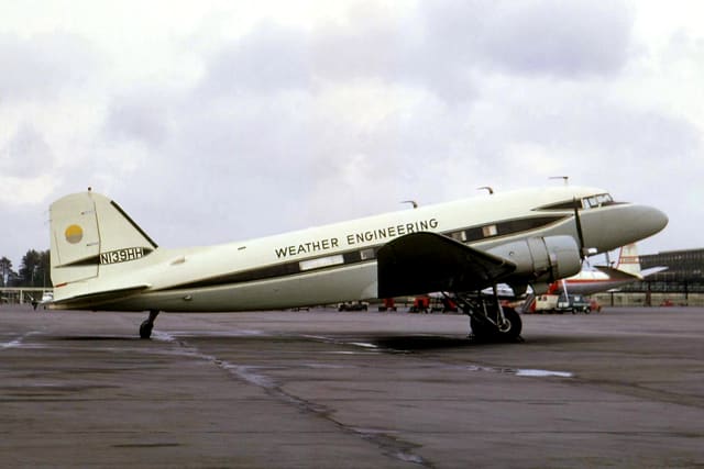 N139HH - Douglas