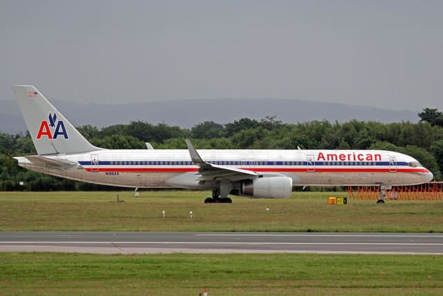 N196AA - Twin-engine aircraft