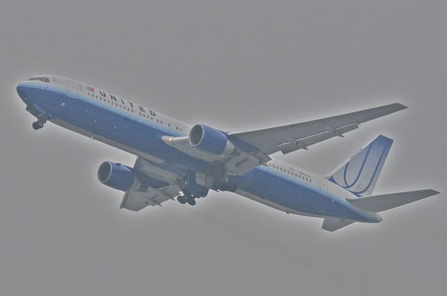 N654UA - Boeing