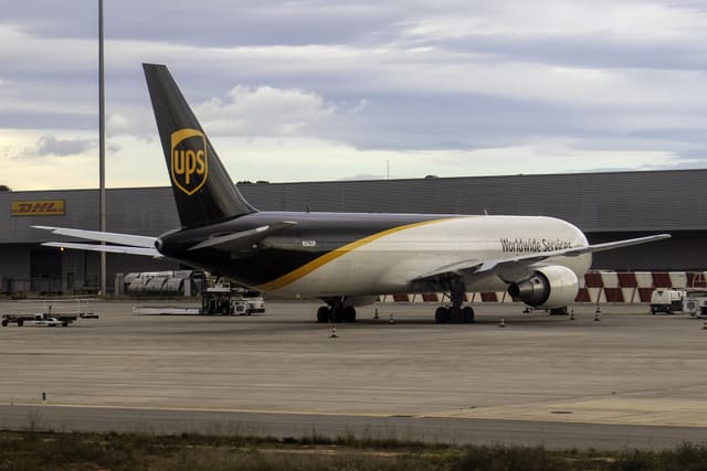 N362UP - Twin-engine aircraft