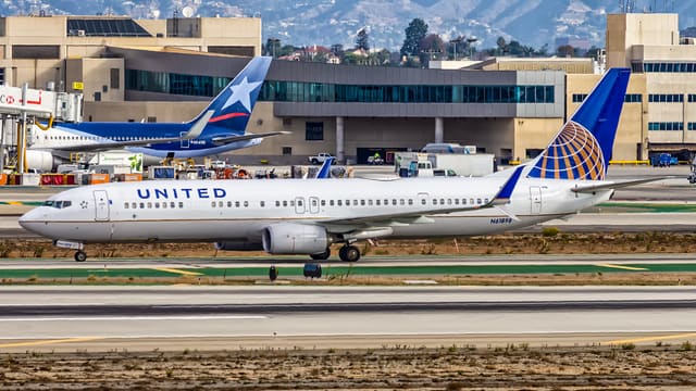 N61898 - Boeing