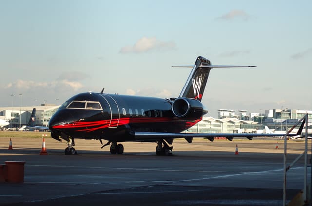 N247WE - Bombardier