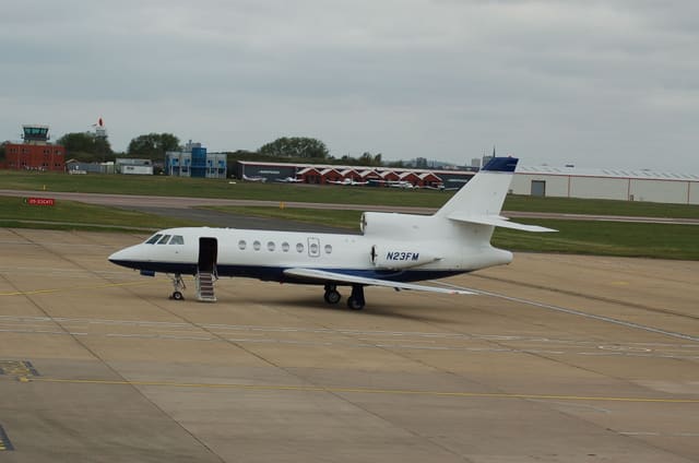 N23FM - Business jet