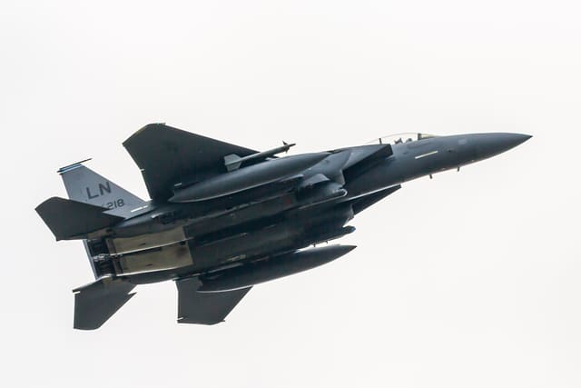  - Twin-engine aircraft