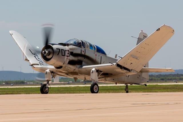 N65164 - Single-engine aircraft