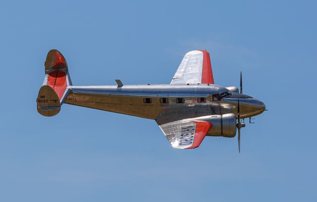  - Twin-engine aircraft