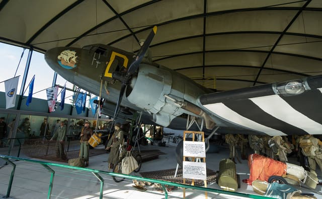  - Twin-engine aircraft