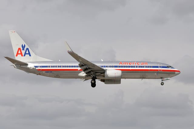N987AN - Twin-engine aircraft