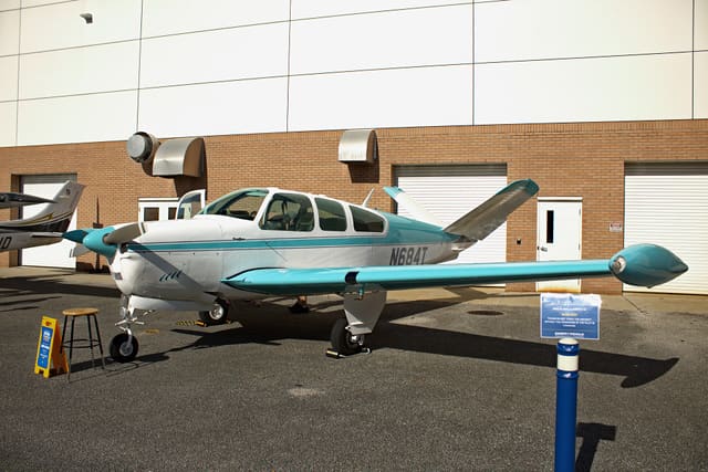 N684T - Beechcraft