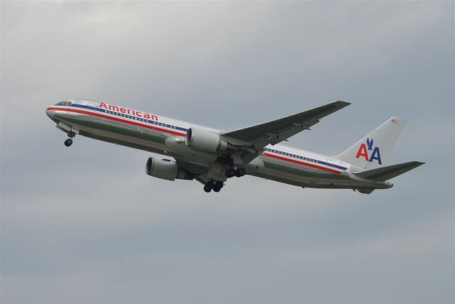 N377AN - Twin-engine aircraft