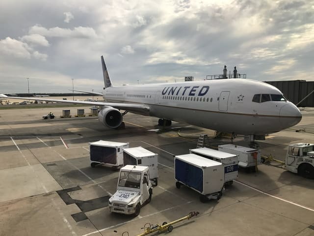 N76054 - Boeing