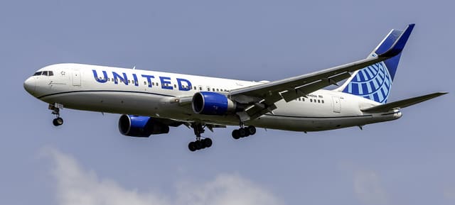 N642UA - Boeing