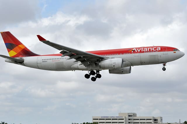 N969AV - Airbus