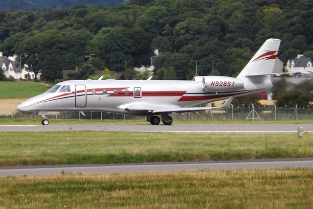 N928ST - Business jet
