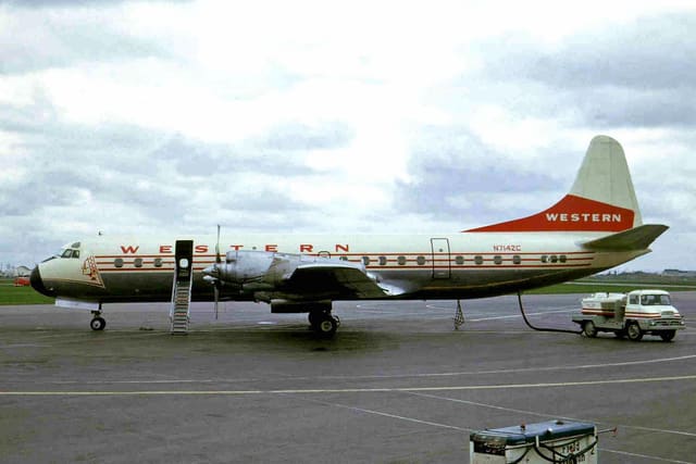 N7142C - Aircraft