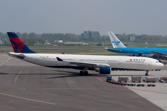 N821NW - Airbus