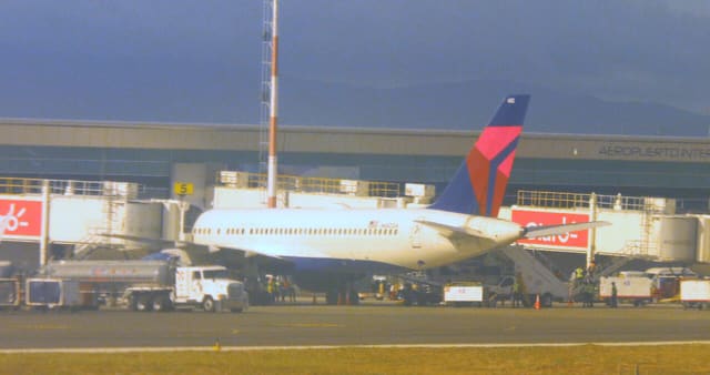 N682DA - Boeing
