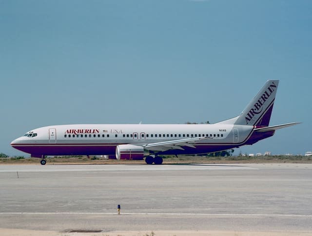 N11AB - Boeing
