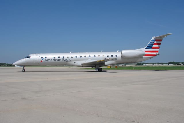 N928AE - Embraer