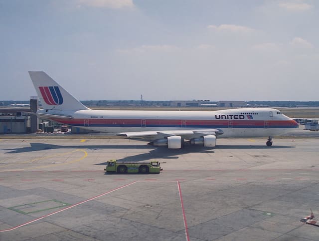 N164UA - Boeing