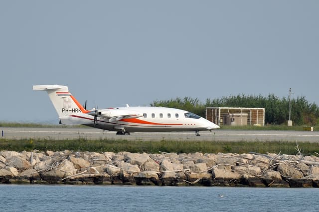 PH-HRK - Aircraft