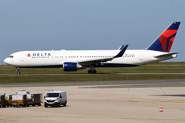N1604R - Boeing